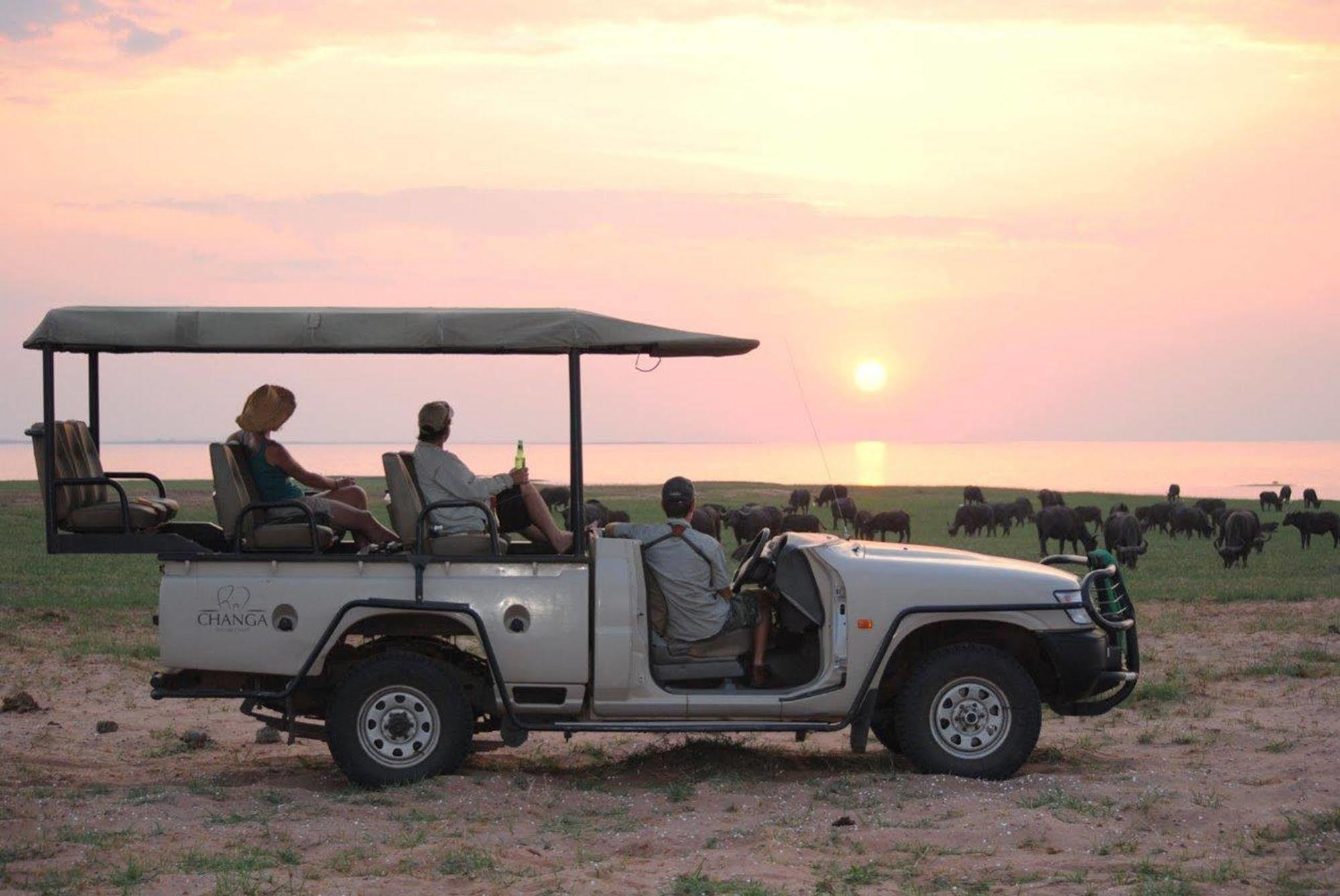Changa Safari Camp Matusadona National Park エクステリア 写真