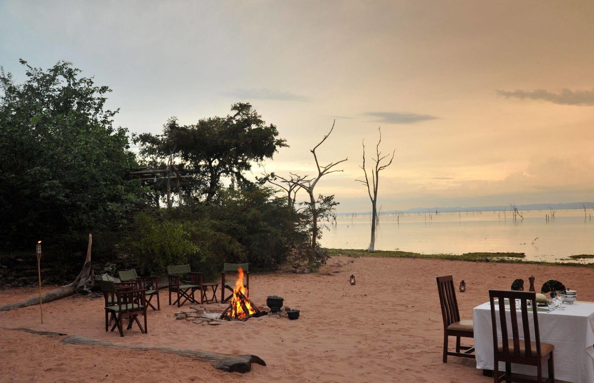 Changa Safari Camp Matusadona National Park エクステリア 写真